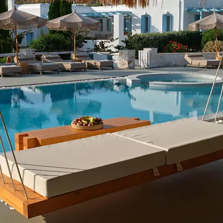 Blue Mare * Naousa (Paros)