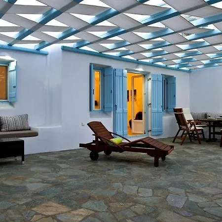 Blue Mare * Naousa (Paros)