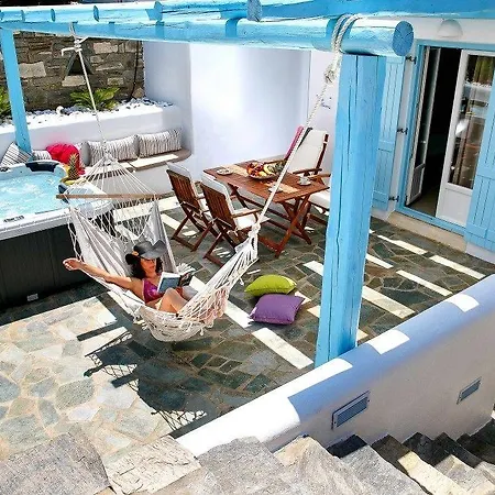 Blue Mare Naousa (Paros)