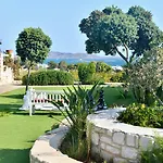 Blue Mare Naousa (Paros)