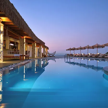 Blue Mare * Naousa (Paros)