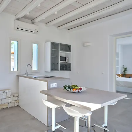 Blue Mare Naousa (Paros)